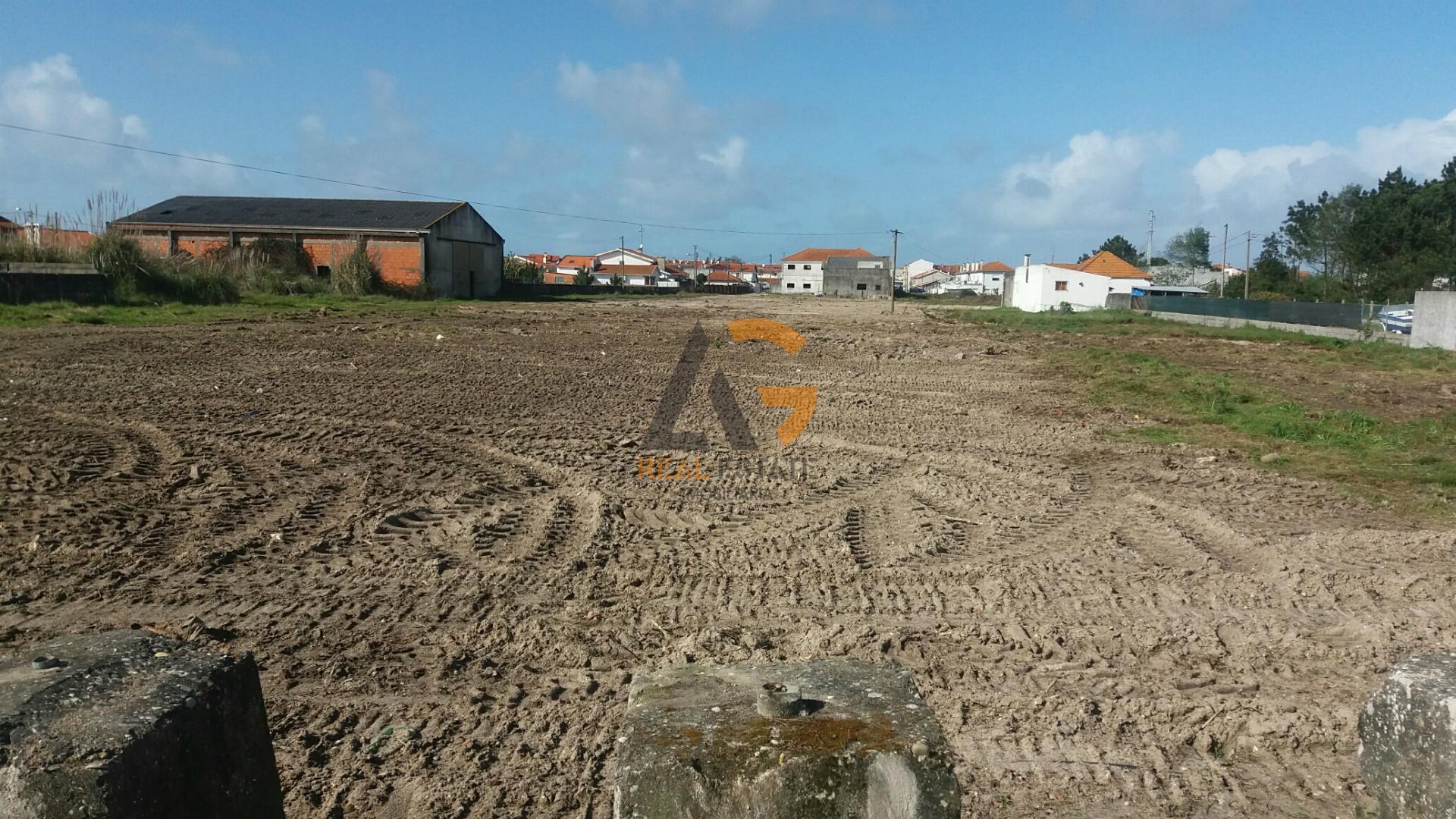 Terreno para industria ou uma grande superfície comercial Gaf. Nazaré