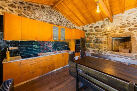 Venda de Quinta Histórica em Soutelo, Vieira do Minho