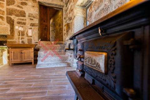 Venda de Quinta Histórica em Soutelo, Vieira do Minho