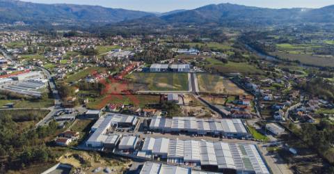 Lote de Terreno para construção de Pavilhão - Parque Industrial de Figueiredo
