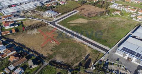Lote de Terreno para construção de Pavilhão - Parque Industrial de Figueiredo