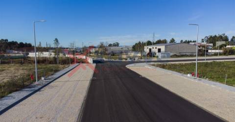 Lote de Terreno para construção de Pavilhão - Parque Industrial de Figueiredo