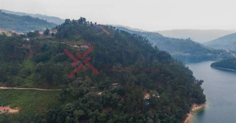 Terreno c/ 3900m2 - Vieira do Minho, Braga