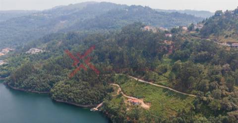 Terreno c/ 3900m2 - Vieira do Minho, Braga