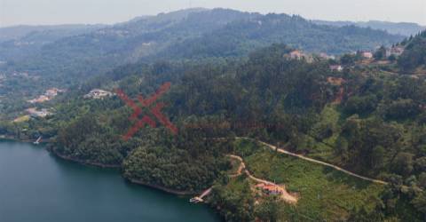 Terreno c/ 3900m2 - Vieira do Minho, Braga