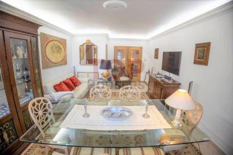 T3  com  garagem em box