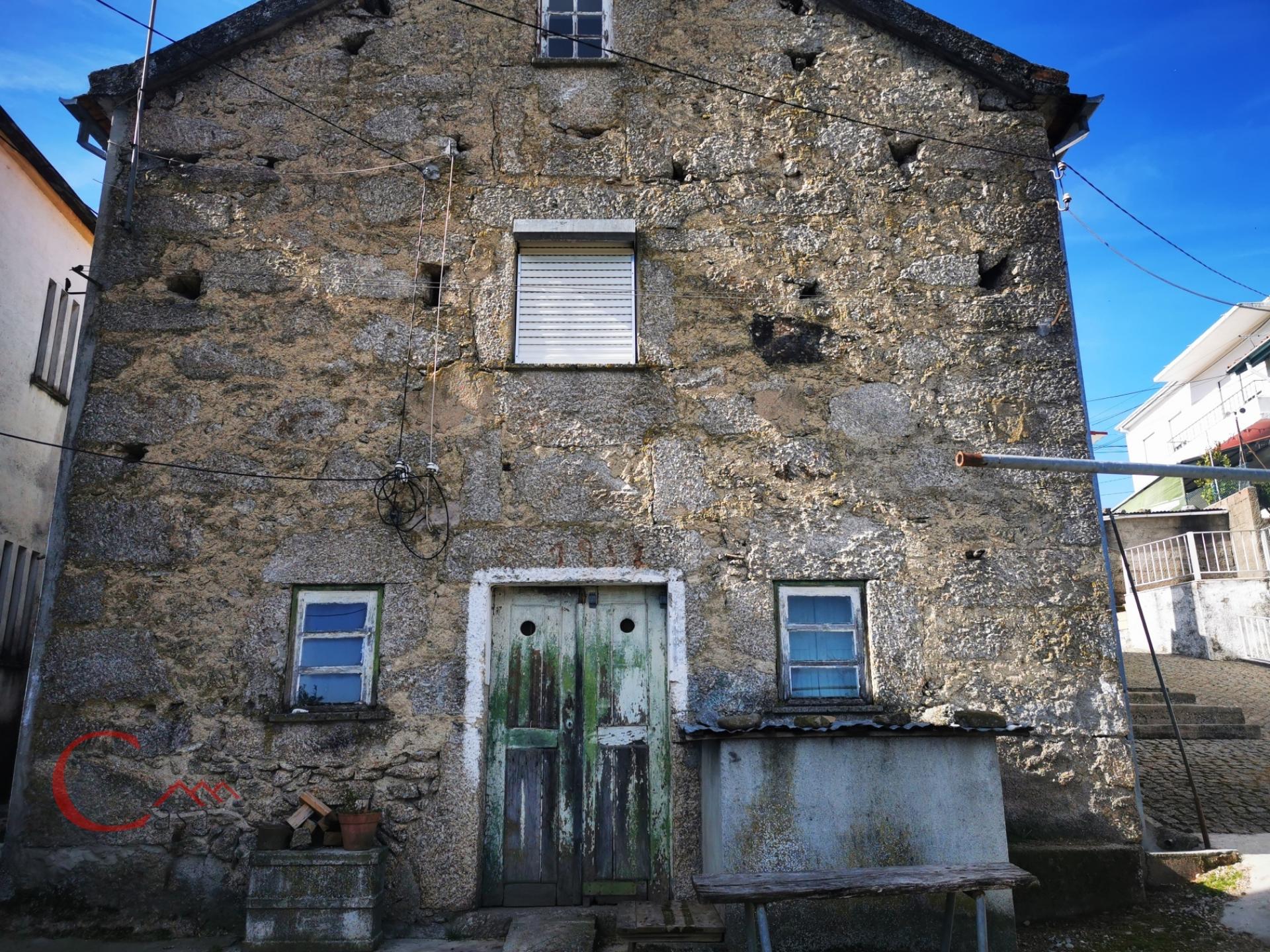 Moradia T3 Venda em Covilhã e Canhoso,Covilhã