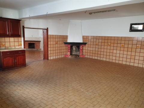 Moradia Devoluta T5+1 Venda em Pego,Abrantes