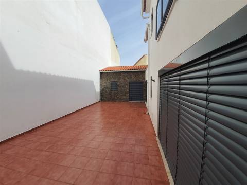 Moradia T5 Venda em Abrantes (São Vicente e São João) e Alferrarede,Abrantes