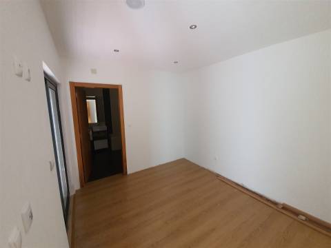 Moradia T5 Venda em Abrantes (São Vicente e São João) e Alferrarede,Abrantes