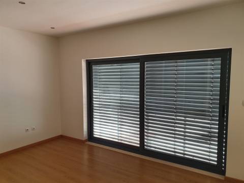 Moradia T5 Venda em Abrantes (São Vicente e São João) e Alferrarede,Abrantes