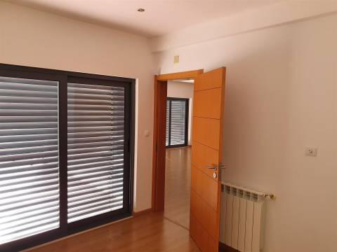 Moradia T5 Venda em Abrantes (São Vicente e São João) e Alferrarede,Abrantes