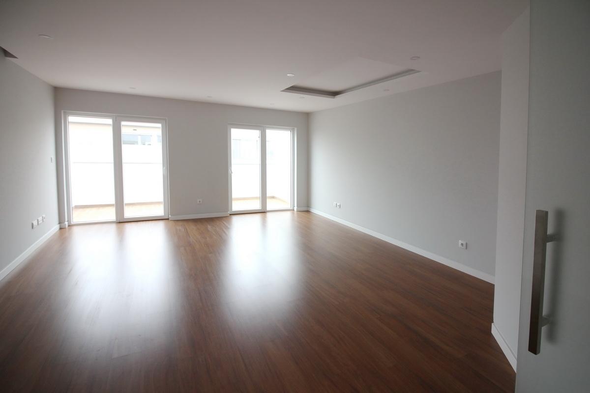 Apartamento de 2 assoalhadas em Parede, Cascais, Lisboa.