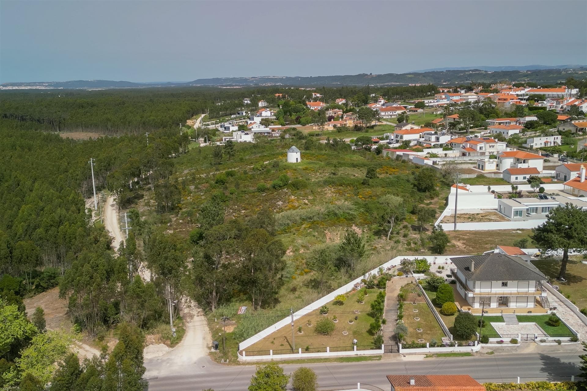 Terreno em Caldas da Rainha.