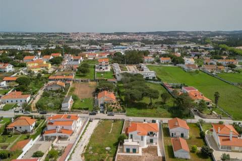 Terreno em Caldas da Rainha.