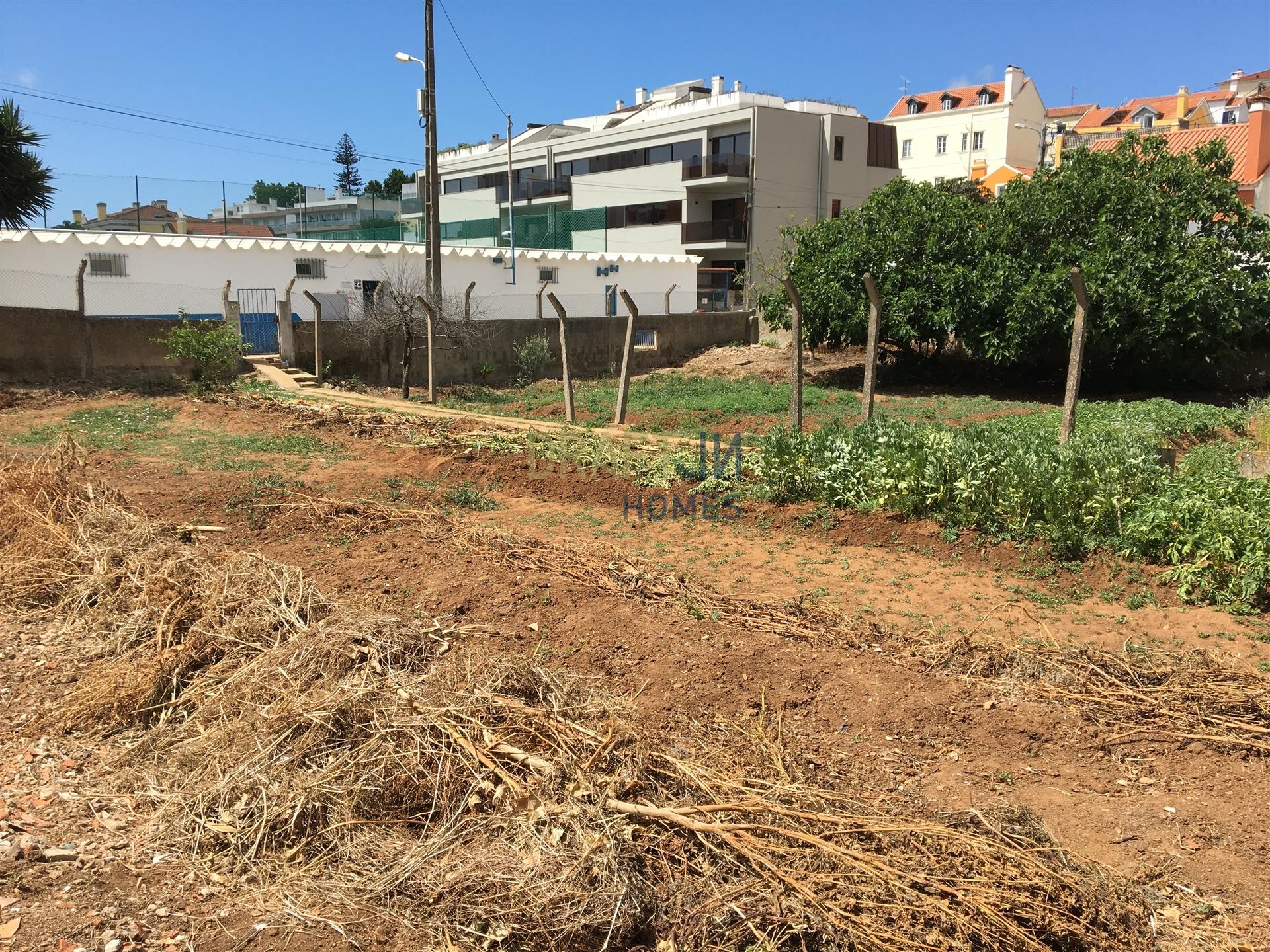 Terreno para venda no Estoril