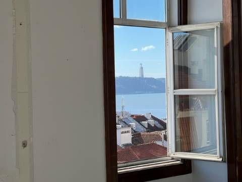 Apartamento  com excelente localização, no coração de Lisboa na Baixa Chiado.
