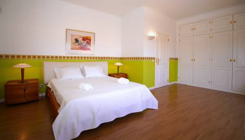 Moradia Isolada T7 DUPLEX Venda em Quarteira,Loulé