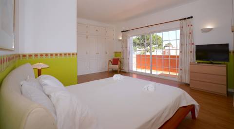 Moradia Isolada T7 DUPLEX Venda em Quarteira,Loulé