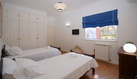 Moradia Isolada T7 DUPLEX Venda em Quarteira,Loulé