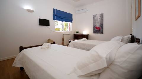 Moradia Isolada T7 DUPLEX Venda em Quarteira,Loulé