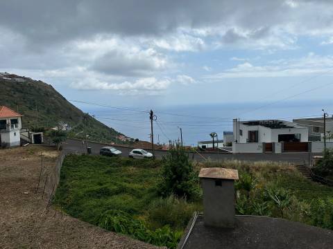 Moradia T2+2 Venda em Arco da Calheta,Calheta (Madeira)