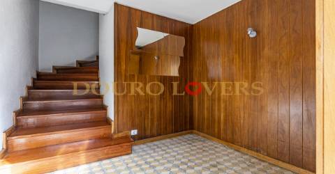 Armazéns T9 no Porto