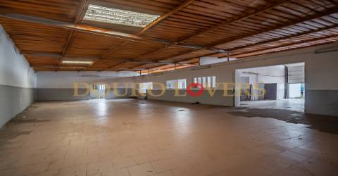 Armazéns T9 no Porto