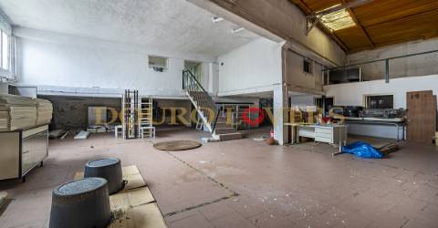 Armazéns T9 no Porto