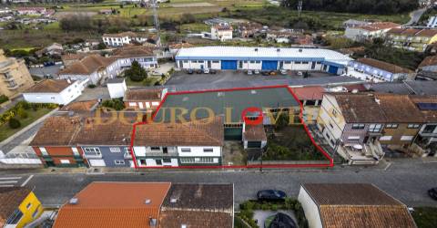 Armazéns T9 no Porto