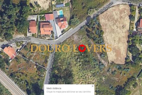 Terreno à venda com 901m2, na Madalena