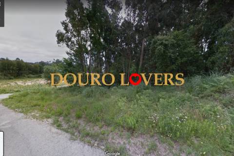 Terreno à venda com 901m2, na Madalena