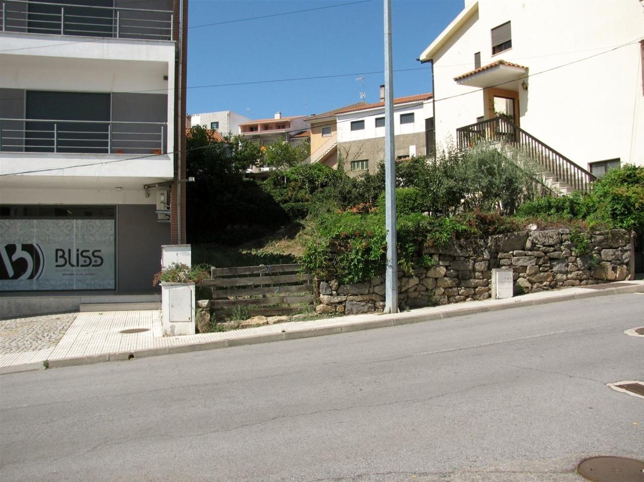 Terreno para construção, Miranda do Douro