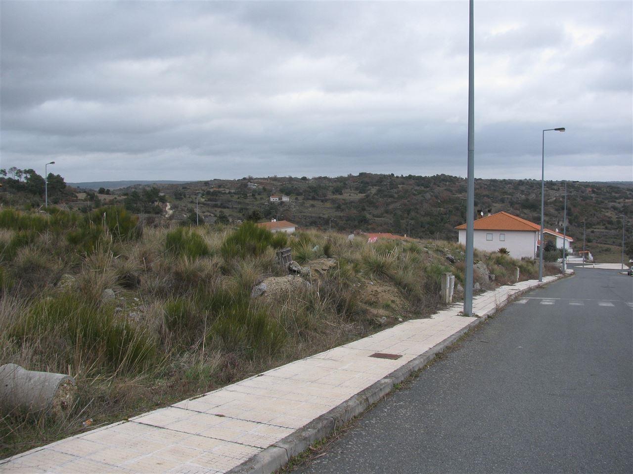 Terreno para construção, Miranda do Douro