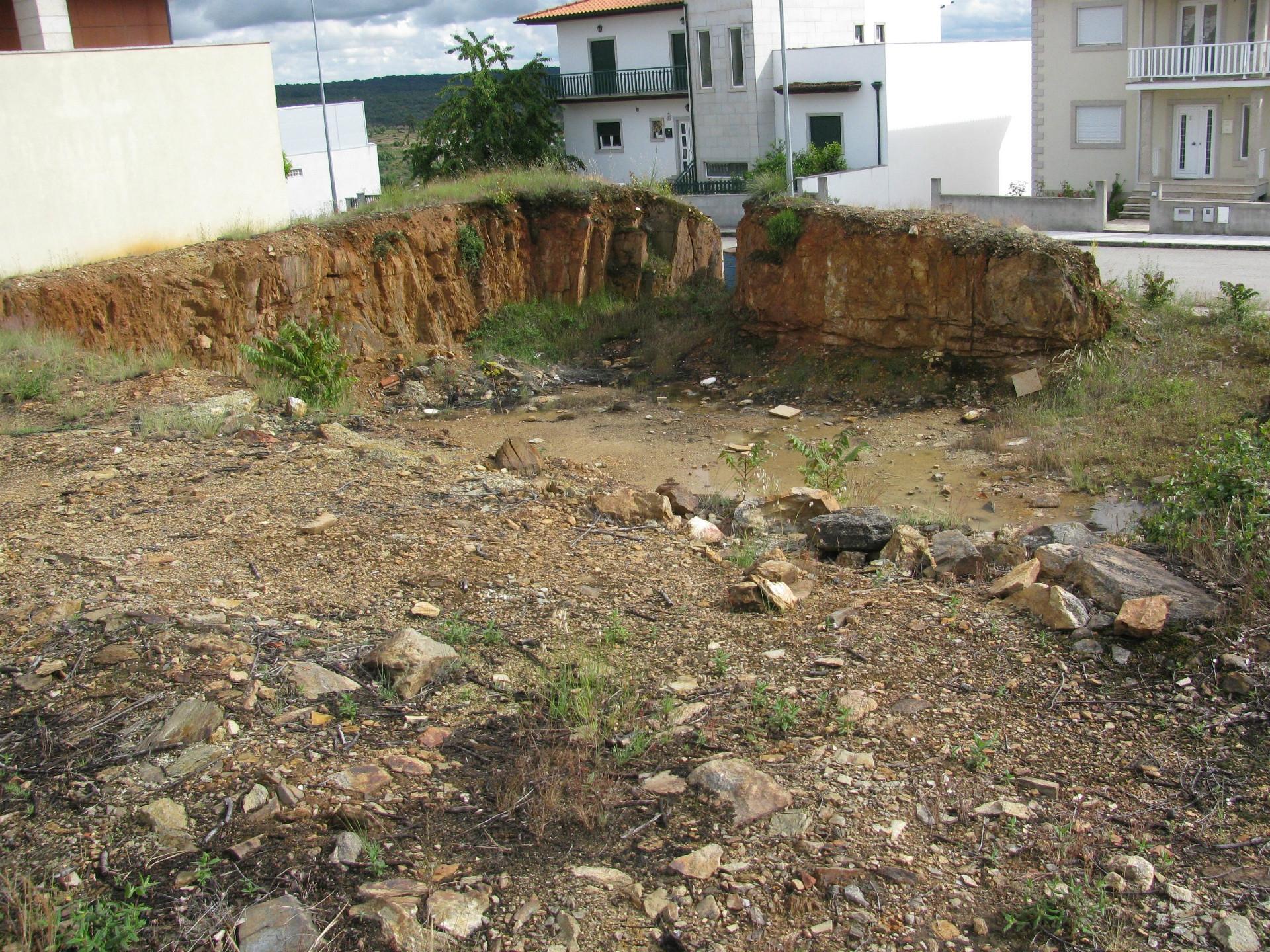 Terreno para construção, Miranda do Douro