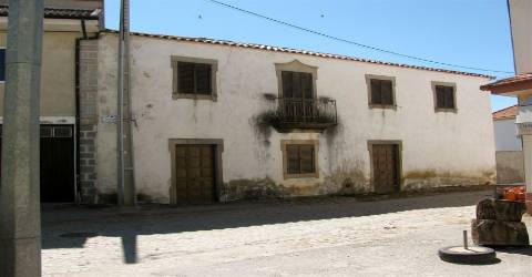 Moradia para restaurar, Prado Gatão, Palaçoulo