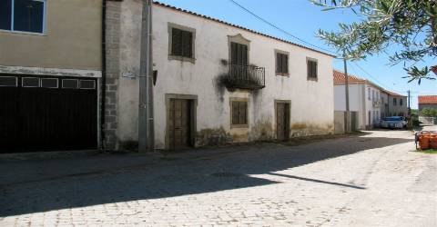 Moradia para restaurar, Prado Gatão, Palaçoulo