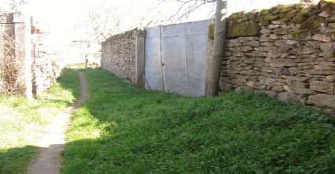 Espaço para restaurar, Picote, Miranda do Douro, Golden Visa