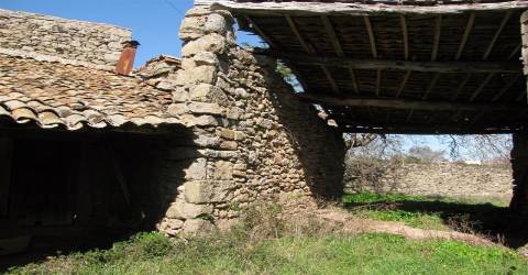 Espaço para restaurar, Picote, Miranda do Douro, Golden Visa