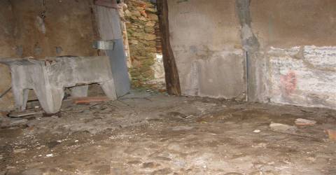 Moradia para Restaurar, Miranda do Douro