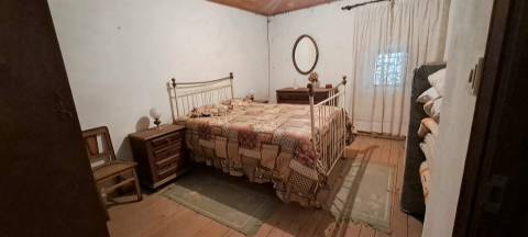 Moradia isolada T6 em Genísio, Miranda do Douro