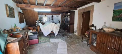 Moradia isolada T6 em Genísio, Miranda do Douro