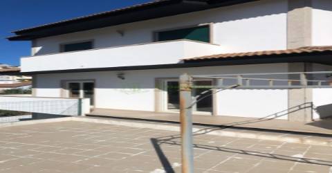 Moradia T5 Venda em Sé, Santa Maria e Meixedo,Bragança