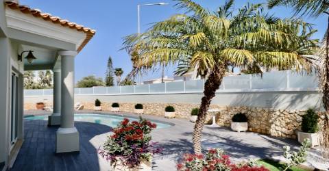 Moradia V4 , Sesmarias