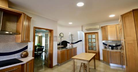 Moradia V4 , Sesmarias