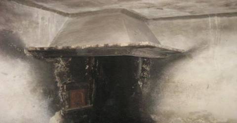 Moradia T4 para remodelação em Souto, Santa Maria da Feira.