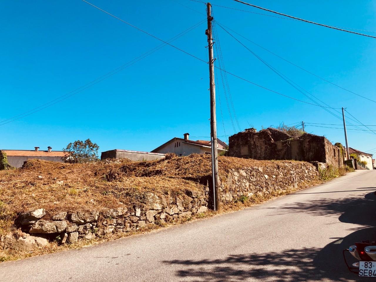 Terreno em Faria de Cima, Vila de Cucujães