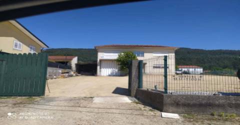 Armazém em Carregosa, Oliveira de Azeméis