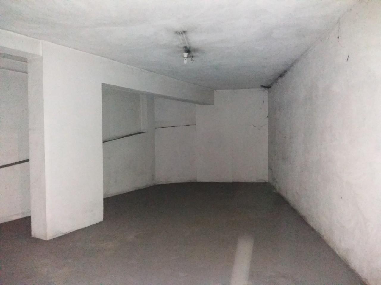 Lugar de garagem em São João da Madeira para arrendamento