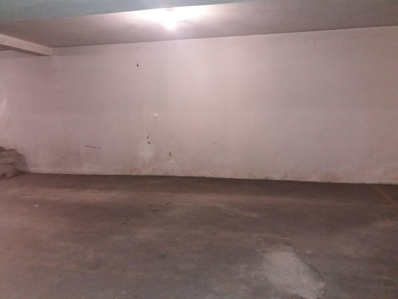 Lugar de garagem em São João da Madeira para arrendamento